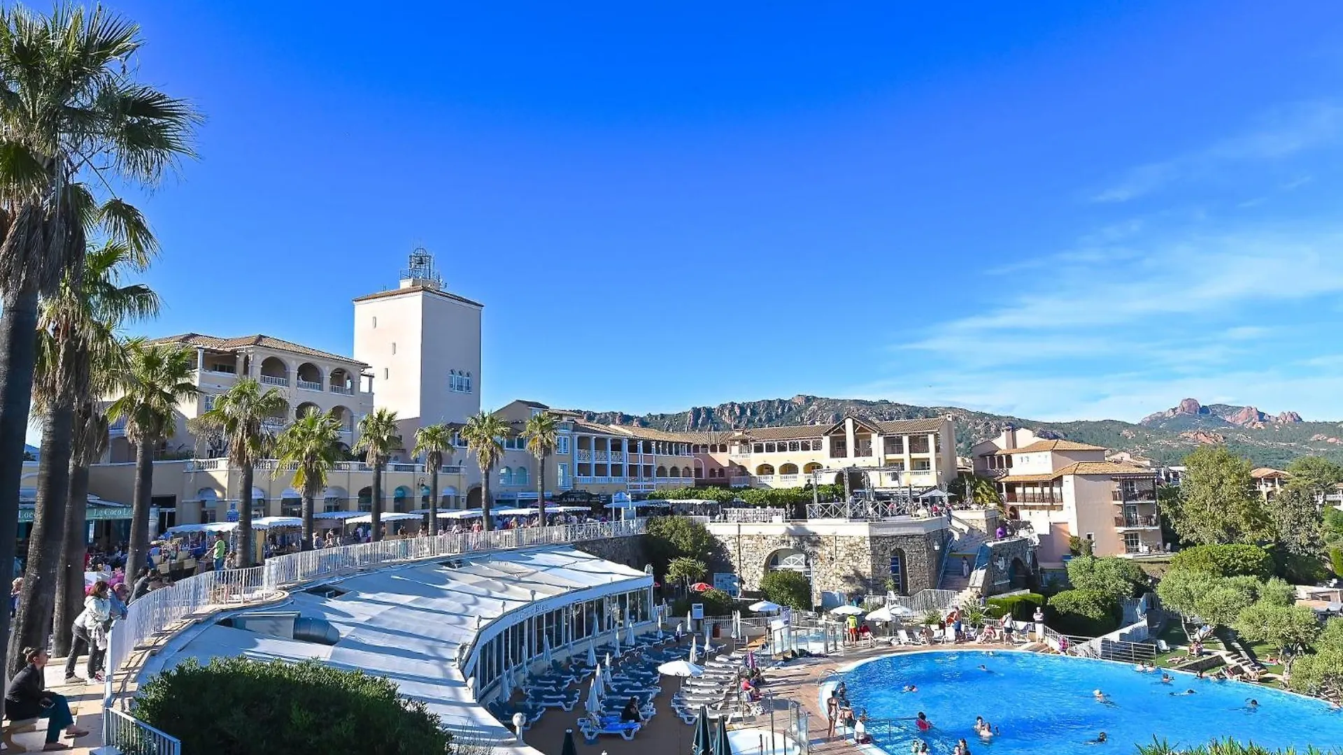 Apartment Village Cap Esterel - Le Village-52 By Interhome Saint-Raphaël 0*,  França