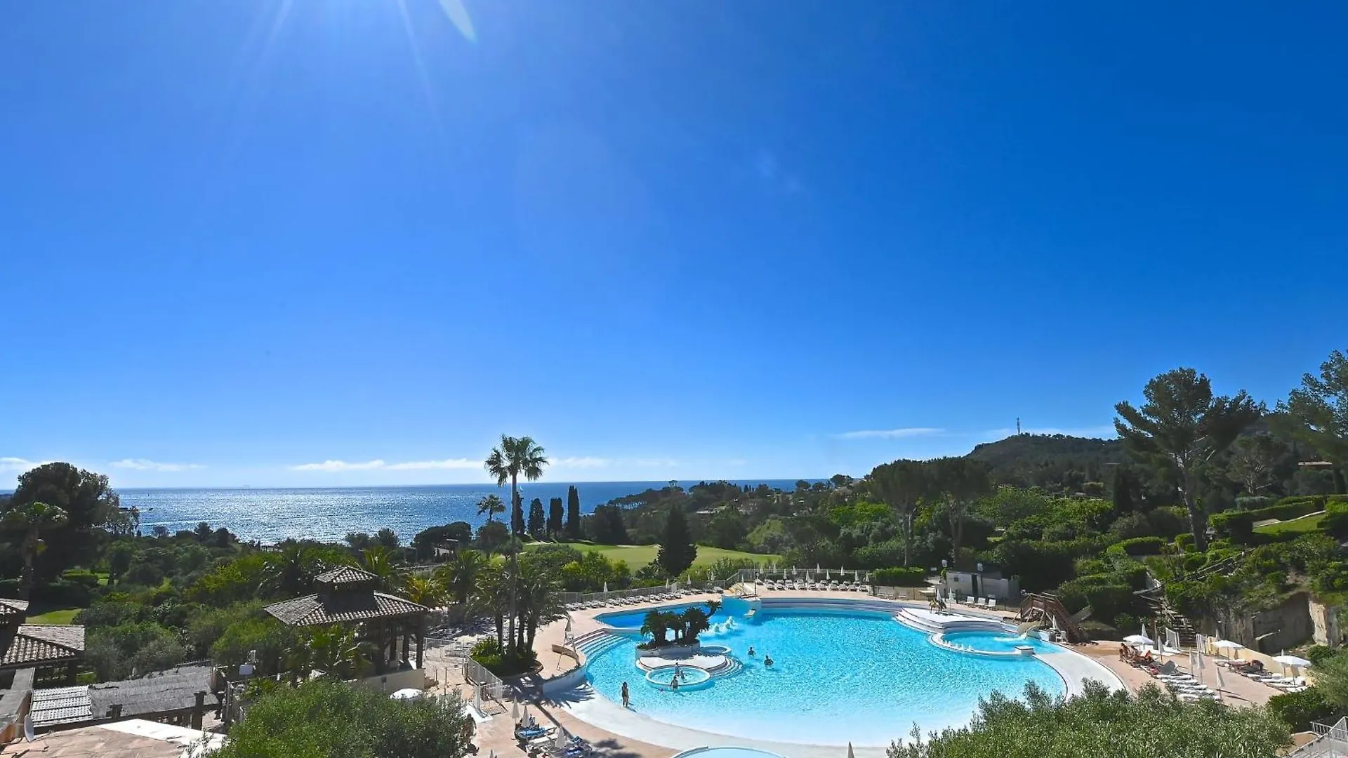 Apartment Village Cap Esterel - Le Village-52 By Interhome Saint-Raphaël