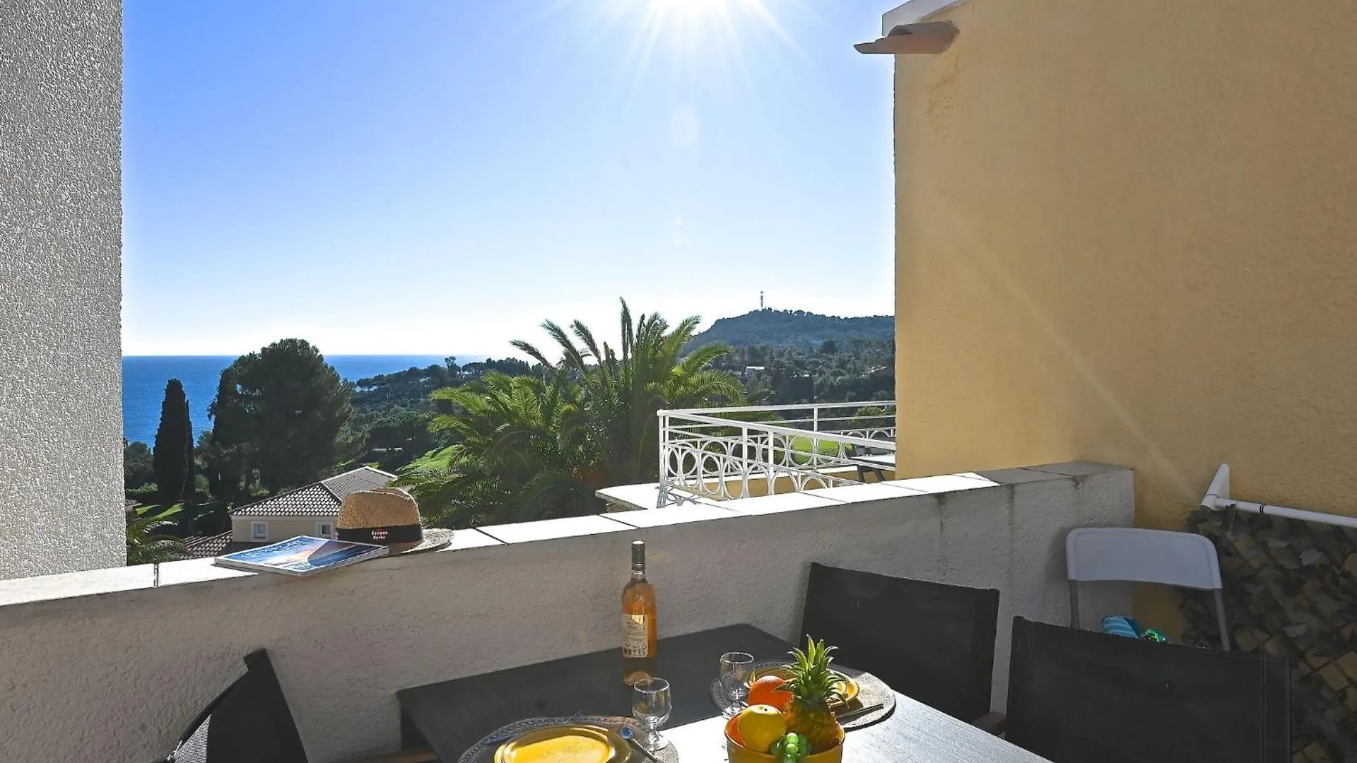 Apartment Village Cap Esterel - Le Village-52 By Interhome Saint-Raphaël 0*,  França