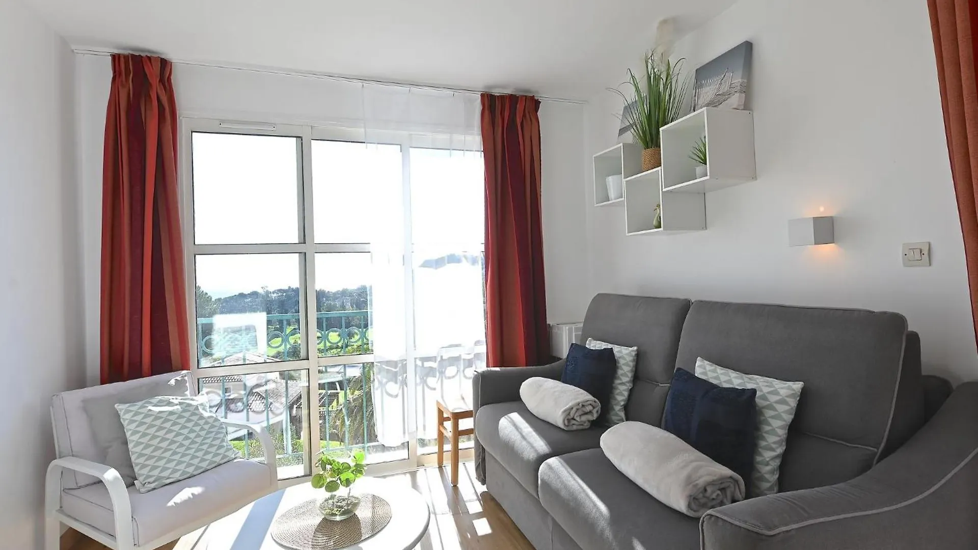 Apartment Village Cap Esterel - Le Village-52 By Interhome Saint-Raphaël فرنسا