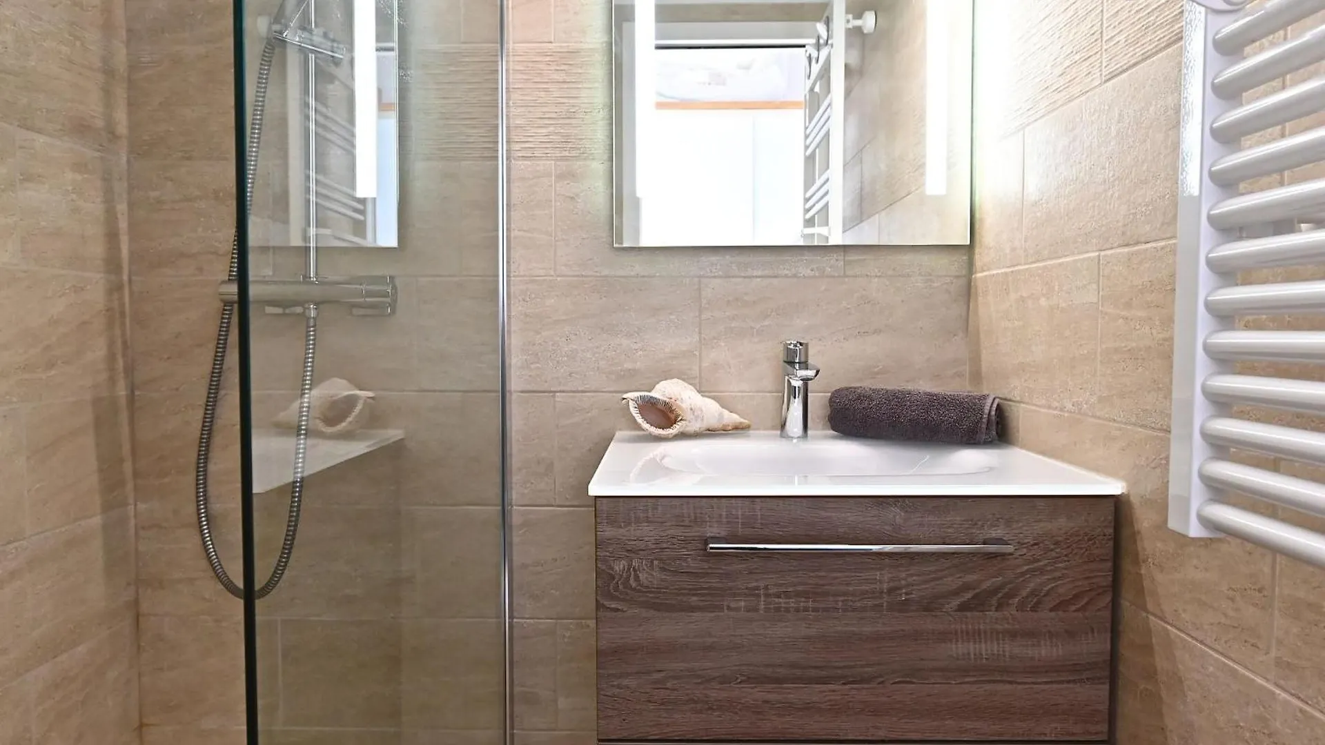 Apartment Village Cap Esterel - Le Village-52 By Interhome Saint-Raphaël